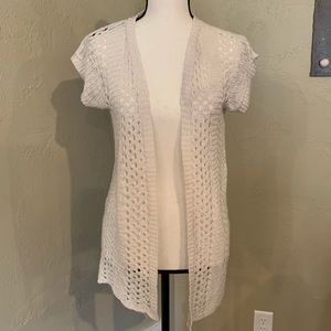 Short sleeves knit cardigan sweater